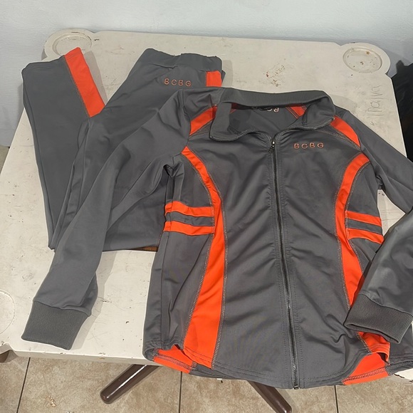 BCBG Max Azaria Women’s Athletic Full Zip jacket and pants track suit size L - Picture 1 of 6